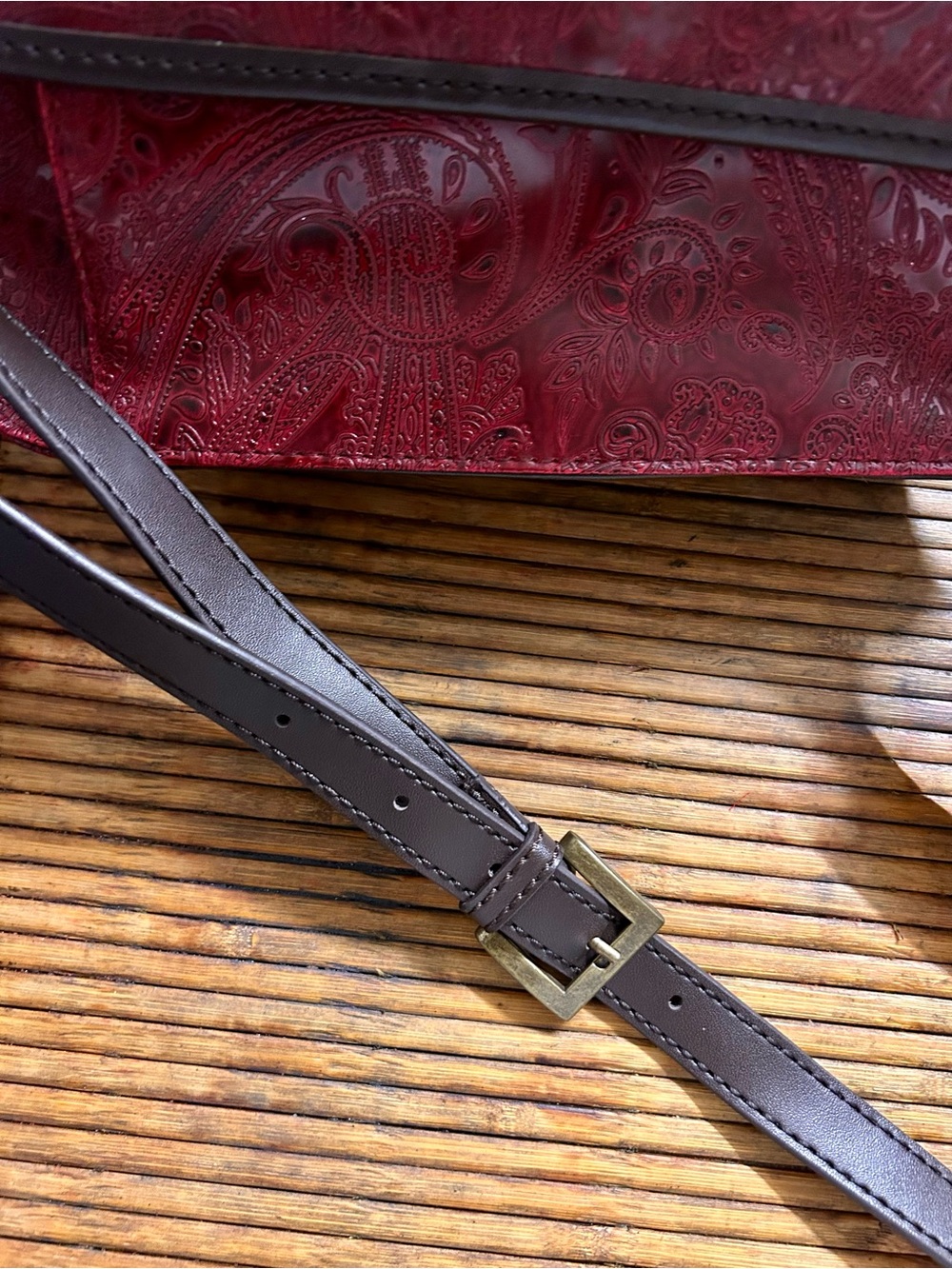 Relic Fossil Embossed Leather Shoulder Bag❤️🔥 - Picture 9 of 16